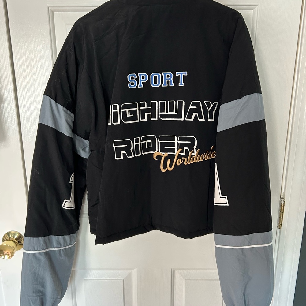 PrettyLittleThing Speed Racer jacket - Picture 3 of 5